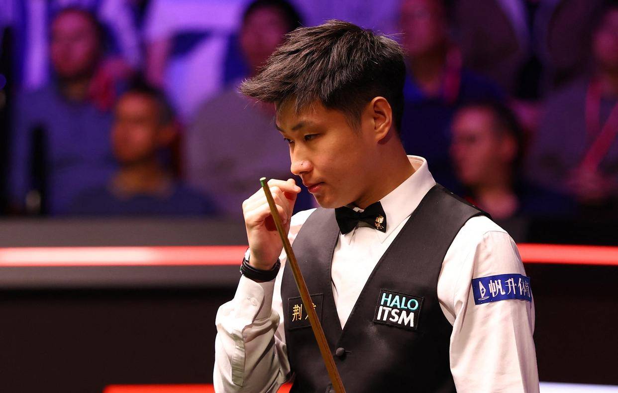 局虽回敬单, 秀斯坦, 赛点