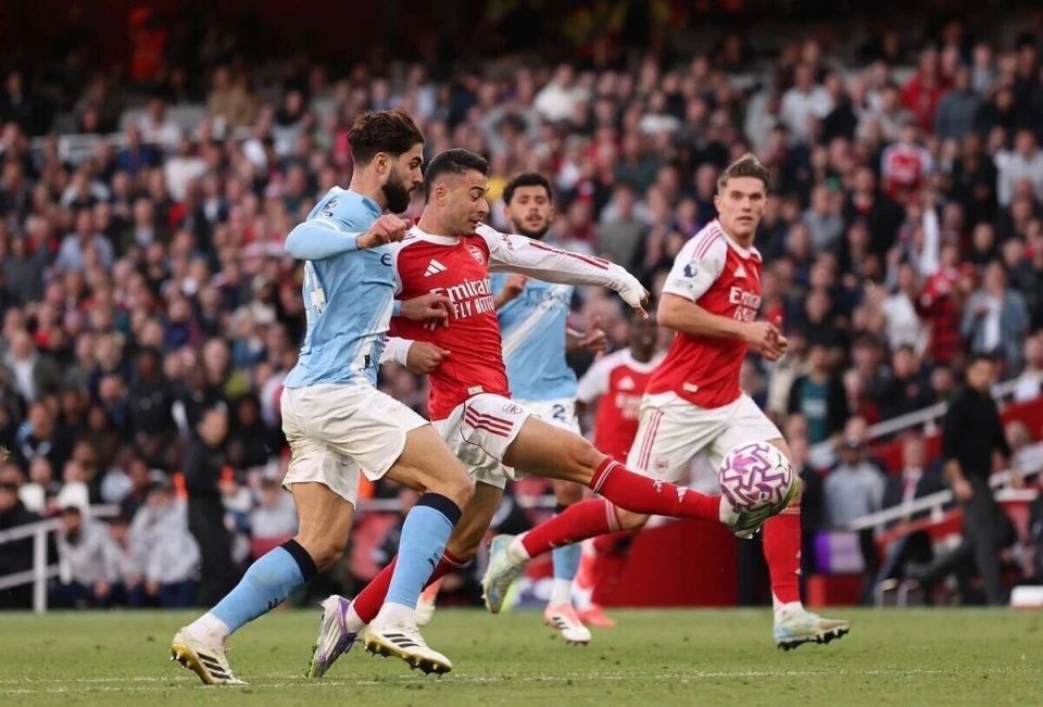 ot, 埃泽, 马丁内利的 ot, 埃泽, 马丁内利的