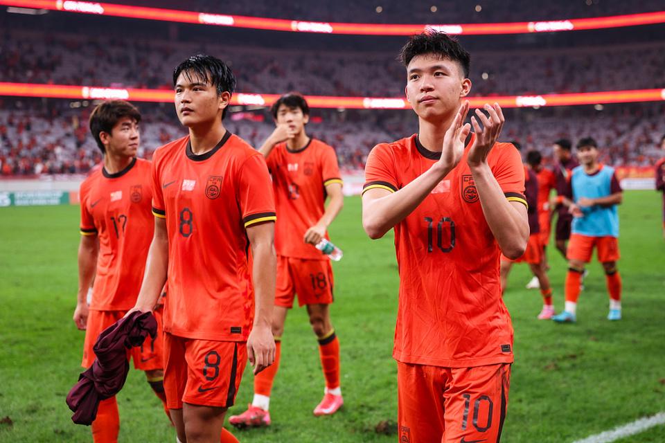 尼奥很多年, http, 前锋