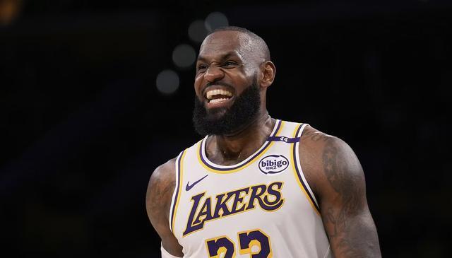 薪资, 商业代言, src