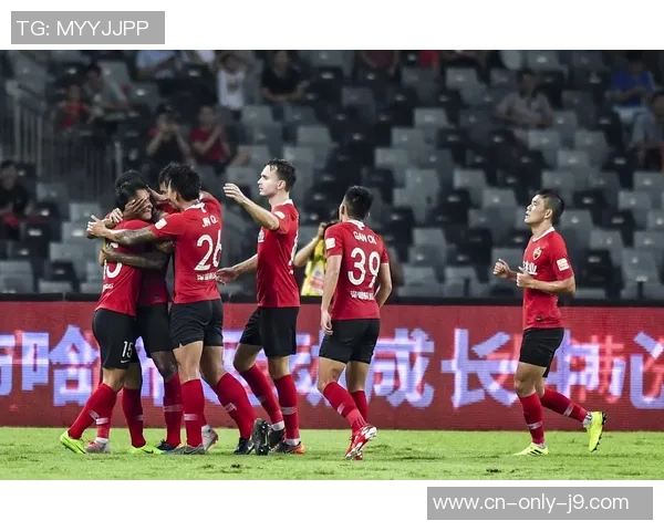 中超第七轮精彩对决富力迎战深圳佳兆业争夺宝贵三分